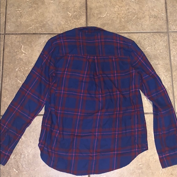 Plaid Hollister Flannel - Picture 2 of 2
